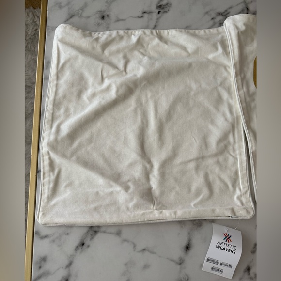 2 Artistic Weavers Holiday Deer Pillow Covers 18' x 18' 100% Cotton Cream & Gold - Picture 12 of 13